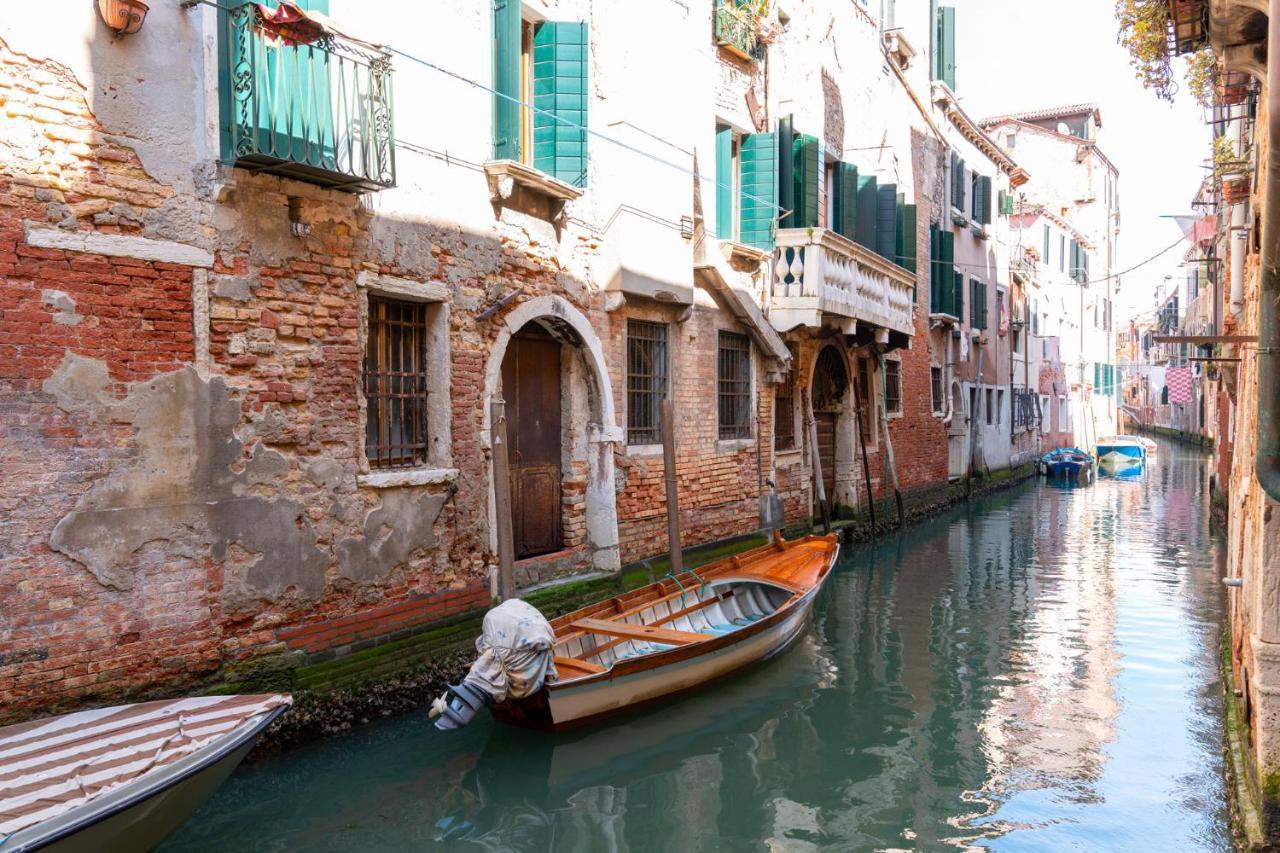 Casa Al Ponte Scudi - 4 Windows On The Canal Венеция Экстерьер фото